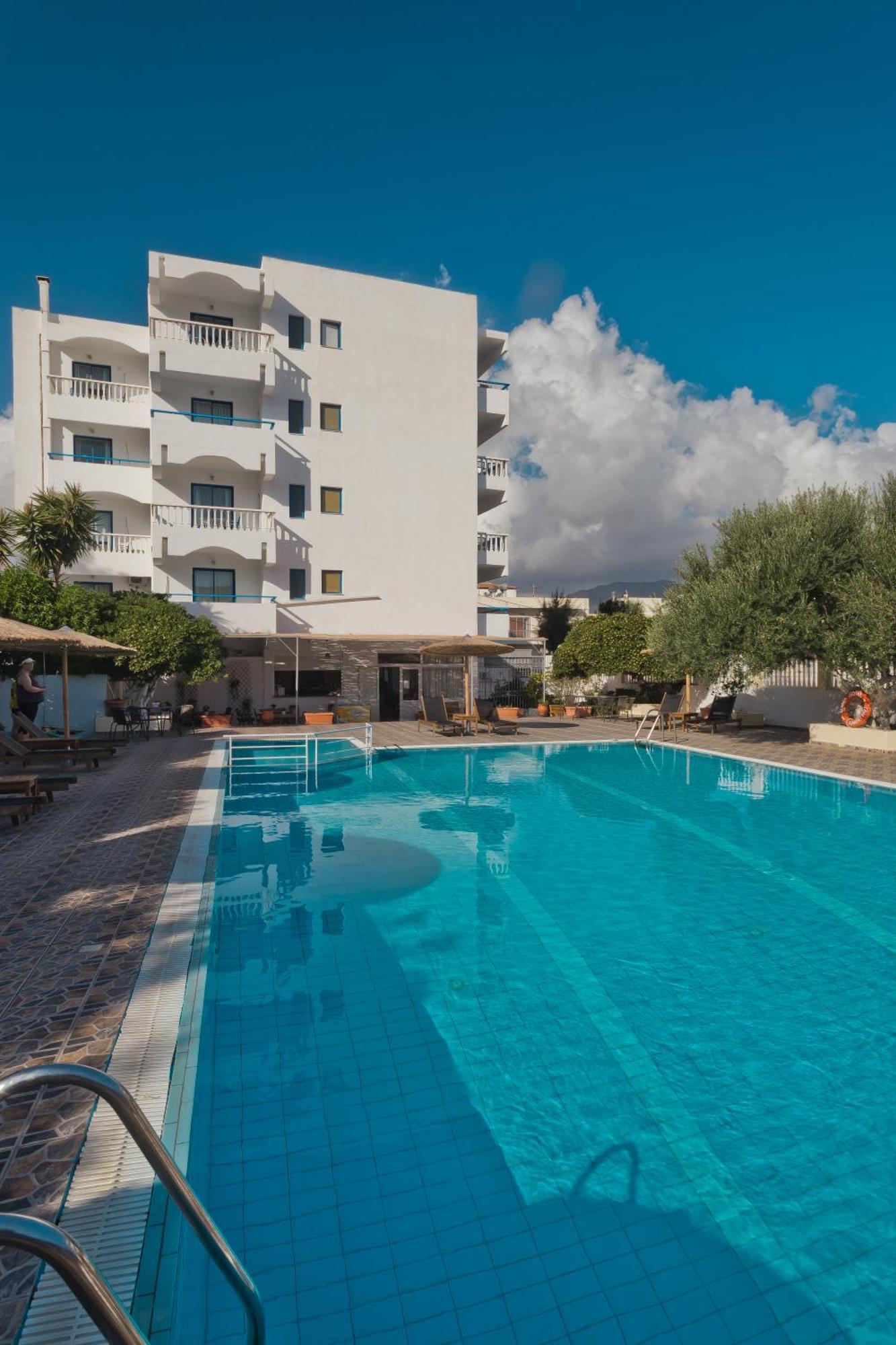 Regina Studios & Hotel Karpatos Zewnętrze zdjęcie