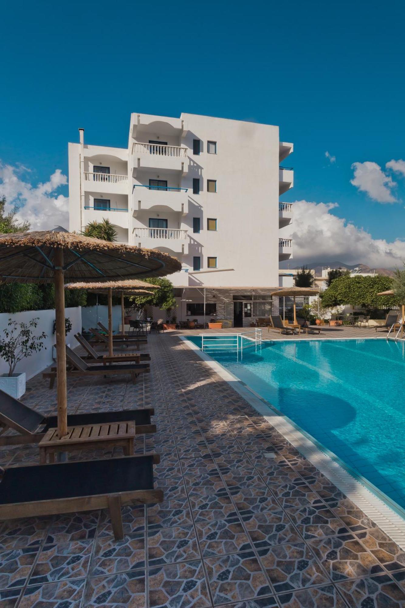 Regina Studios & Hotel Karpatos Zewnętrze zdjęcie