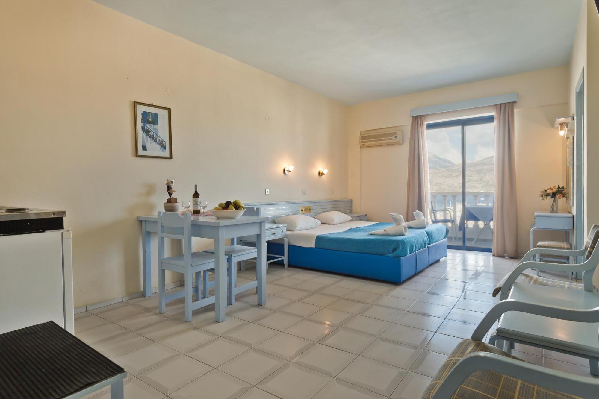 Regina Studios & Hotel Karpatos Zewnętrze zdjęcie