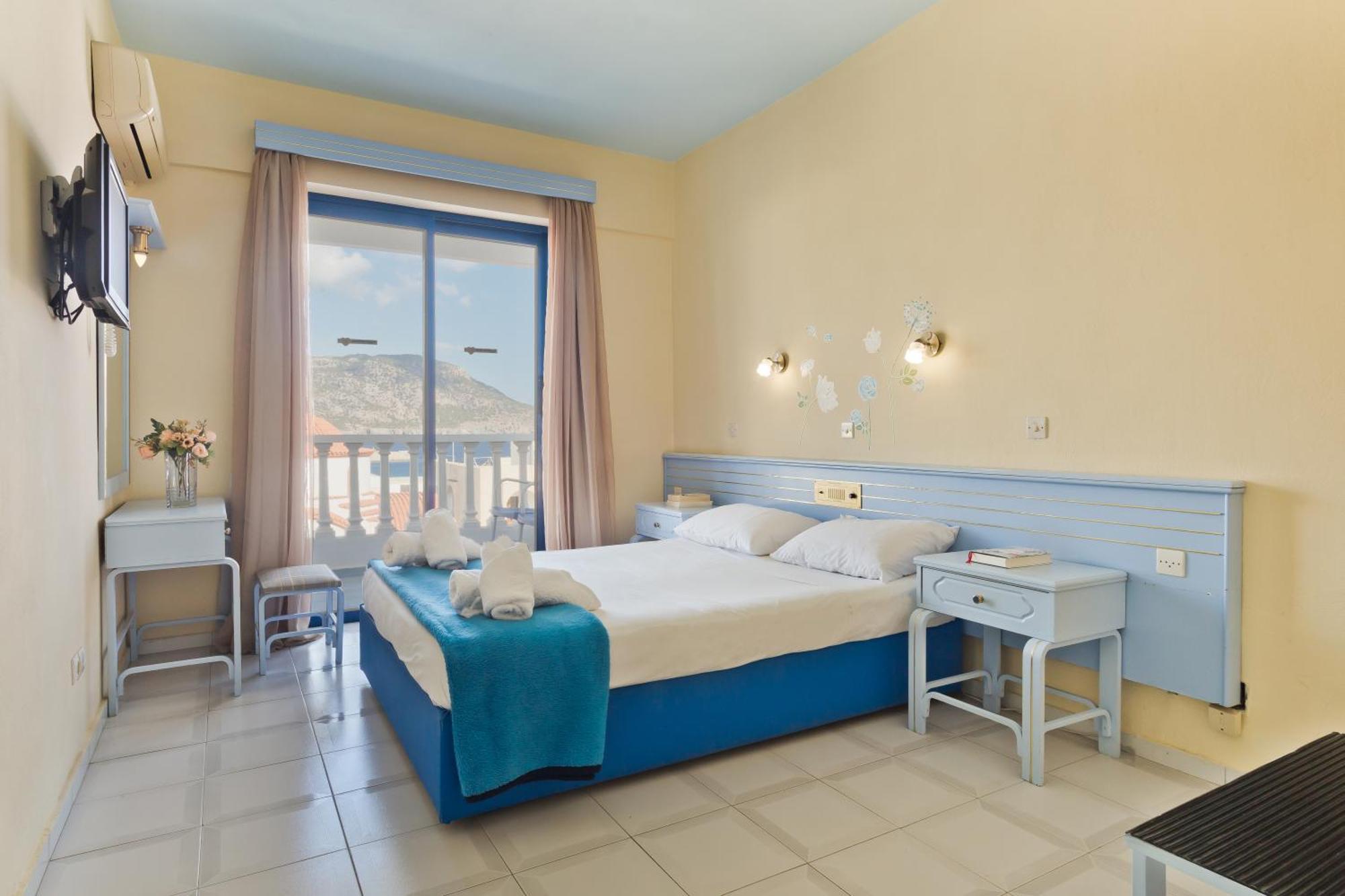 Regina Studios & Hotel Karpatos Zewnętrze zdjęcie