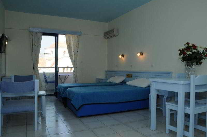 Regina Studios & Hotel Karpatos Zewnętrze zdjęcie